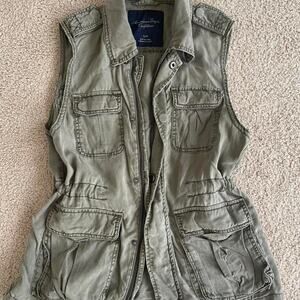 Vintage khaki green utility vest